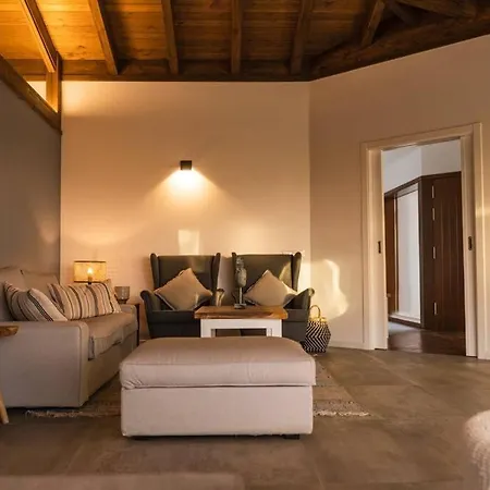 Rampuan House An Extraordinary 7-bedroom In Fuerteventura Vila *