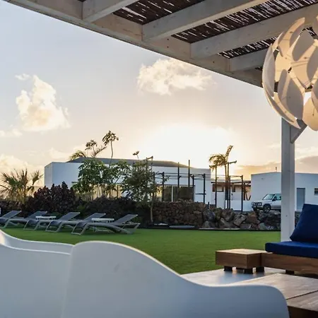 Rampuan House An Extraordinary 7-bedroom In Fuerteventura Willa Lajares